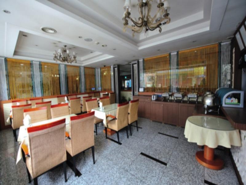 Fiore Hotel Gumi Exterior foto