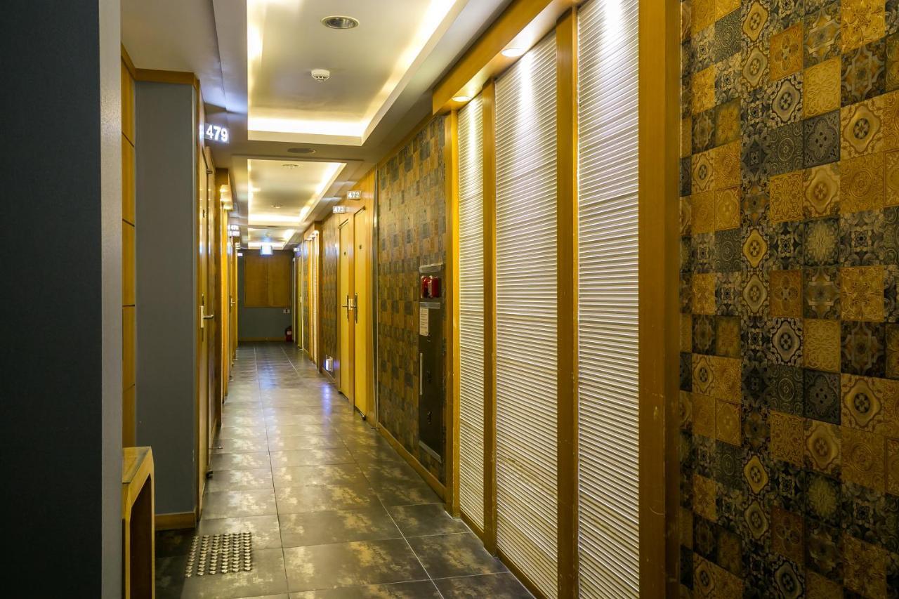 Fiore Hotel Gumi Exterior foto